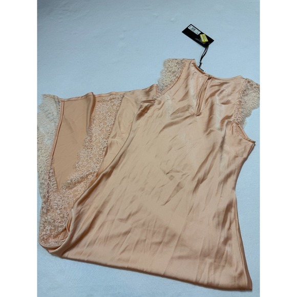 Future Collective Woman's Size XS romantic feminine Lace Dress NWT - Picture 8 of 9